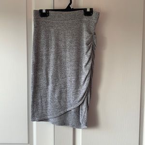 Aritzia Wilfred Free Skirt with Side Ruching